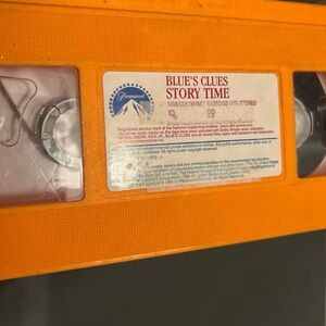 blues clues story time movie used once work in excellent conditions